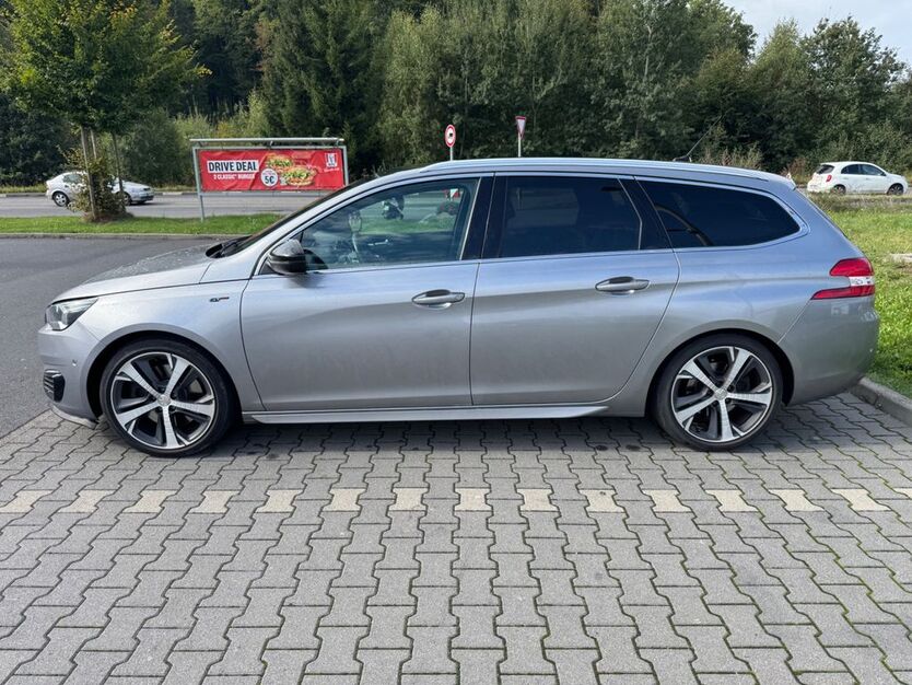 Peugeot 308 186.500 km 11.300 € Wittgert 56237