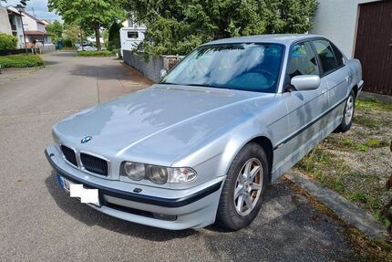 BMW 730