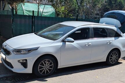Kia ceed Sportswagon 35.954 km 17.599 &euro; Hamburg 21031