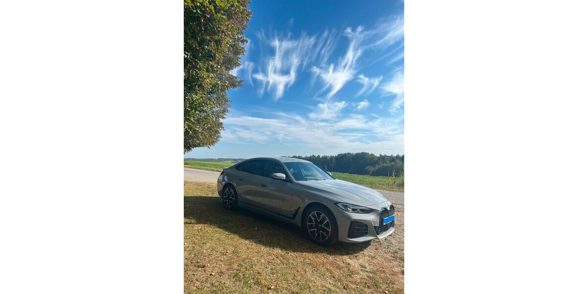 BMW i4 9.500 km 38.499 € Eichendorf 94428