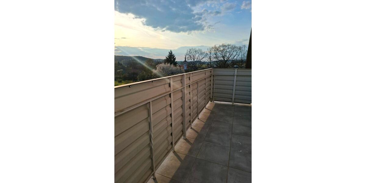 Dachgeschoßwohnung Schwarzhofen - 5 Zimmer, 120 m&sup2;, 750&euro; | Angebot:26200791