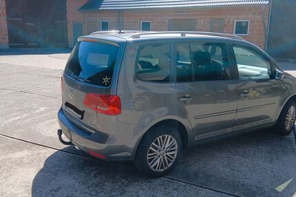 VW Touran 224.000 km 6.799 &euro; Malsfeld - Mosheim 34323