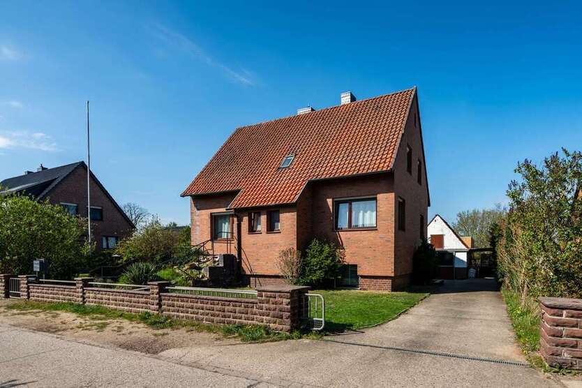 Haus zum Kaufen in Garbsen Osterwald Oberende 520.000 € 144.81 m²