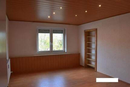Großzügige, helle 5-Zimmer-Wohnung im Zentrum von Loderhof 5 zimmer