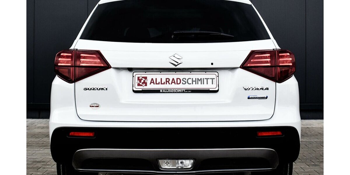 Suzuki Vitara Comfort+ 1.5l AGS ALLGRIP HEV 30.750 km 21.990 &euro; Höchberg-Würzburg 97204