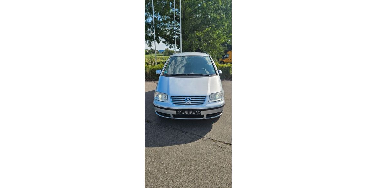 VW Sharan 153.000 km 5.200 &euro; Rielasingen 78239