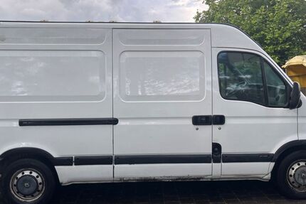 Renault Master 178.924 km 8.490 &euro; Detmold 32758