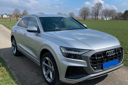 Audi Q8 17.000 km 59.900 € Oberhaching 82041