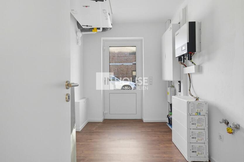 Erstbezug: Exklusive Neubau-DHH in zentraler Siedlungssage von Leer zu vermieten! zimmer