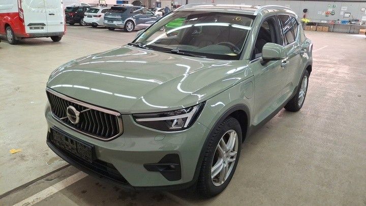 Volvo XC40 135.000 km 25.999 &euro; Reutlingen / Mittelstadt 72766