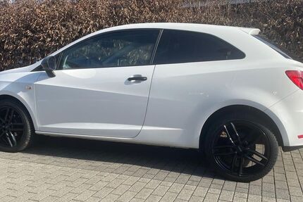 Seat Ibiza 144.768 km 4.950 &euro; Kölln-Reisiek 25337