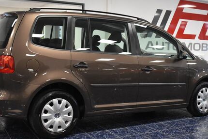 VW Touran 166.400 km 8.970 &euro; Nürnberg 90431