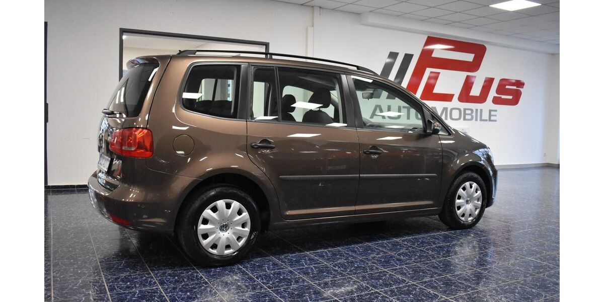 VW Touran 166.400 km 8.970 &euro; Nürnberg 90431