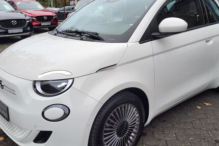 Fiat 500e 9.742 km 21.990 € Gütersloh 33332