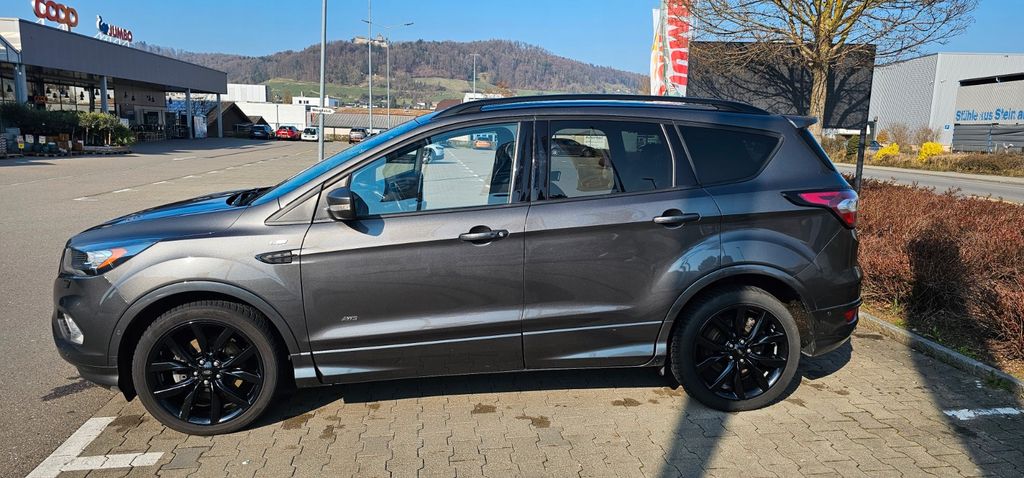 Ford Kuga 178.000 km 11.499 &euro; Radolfzell 78315