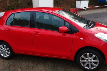 Toyota Yaris 152.000 km 3.350 &euro; Butzbach 35510