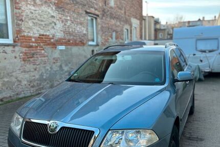 Skoda Octavia 175.000 km 5.200 &euro; Schönebeck 39218