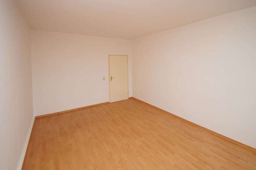 Bequemes Wohnen im Erdgeschoss: 3-Zimmerwohnung mit Balkon in Reudnitz 3 zimmer