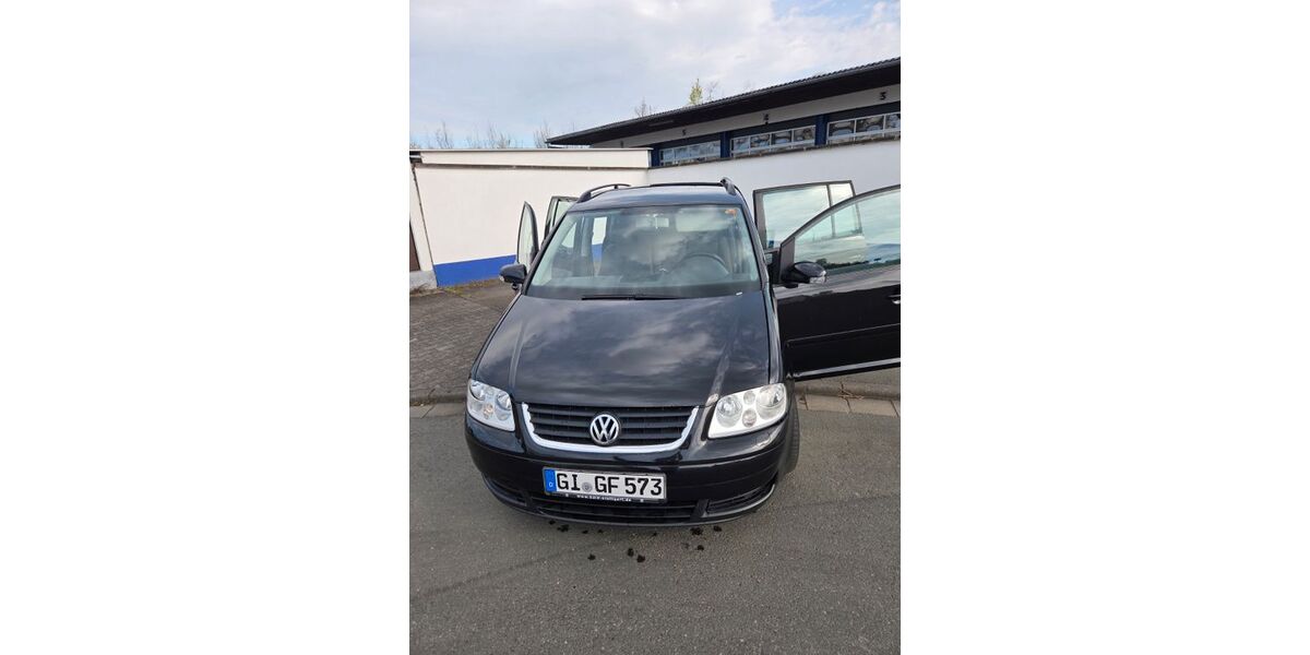 VW Touran 222.000 km 1.000 &euro; Giessen 35396