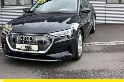 Audi e-tron 61.342 km 39.999 &euro; Bad Kötzting 93444