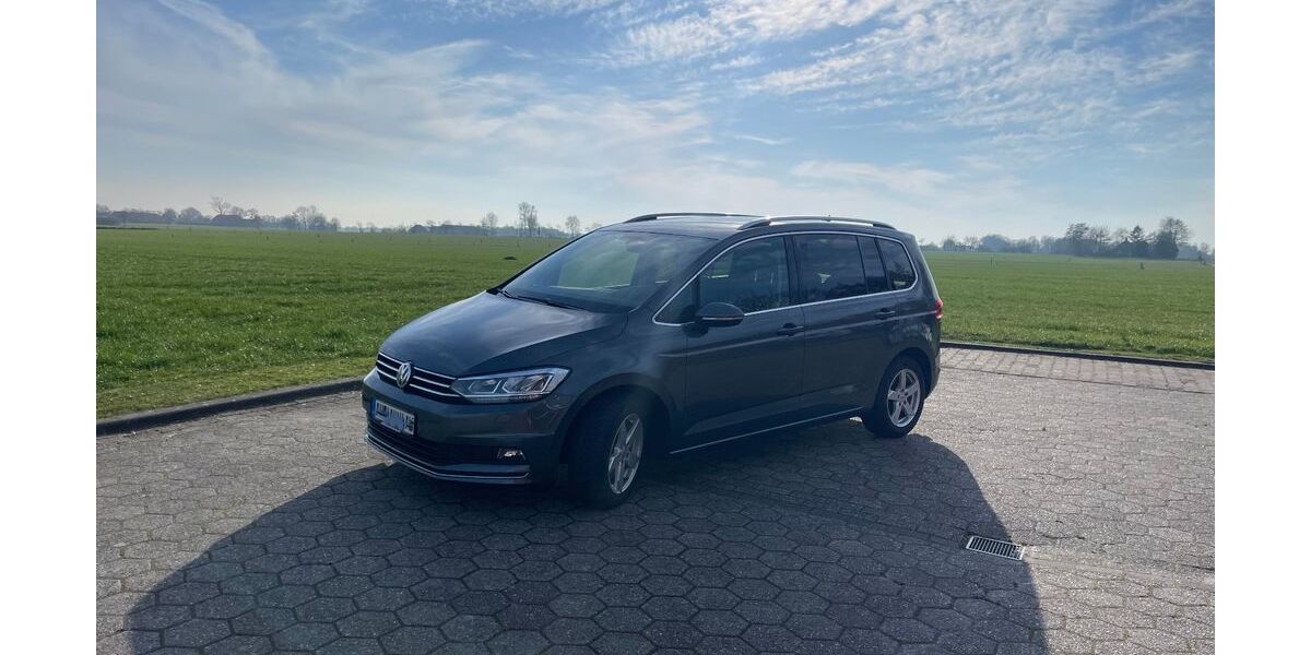 VW Touran 92.000 km 22.900 &euro; Großheide/Ostfr. 26532