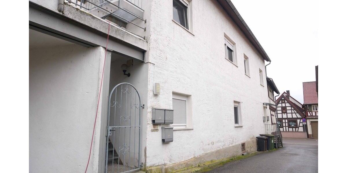 ~~ VERMIETETE ETAGENWOHNUNG IN ZWEITER BAUREIHE IN ZENTRALER LAGE ~~ 3 zimmer