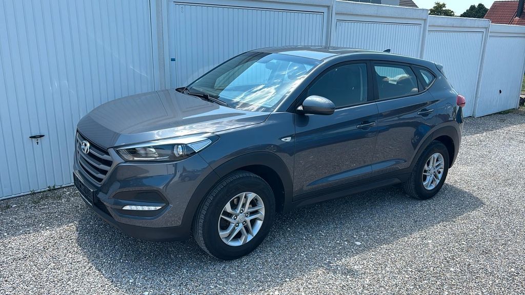 Hyundai TUCSON 160.000 km 9.600 &euro; Dürrlauingen / Ortsteil Mindelaltheim 89350