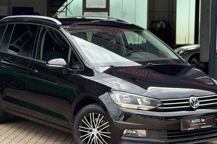 VW Touran 144.000 km 13.490 &euro; Neuss 41462