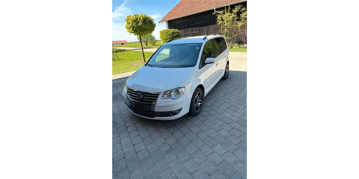 VW Touran 250.000 km 3.800 &euro; Geratskirchen 84552