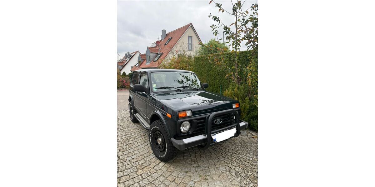 Lada Taiga 23.000 km 15.000 &euro; Neusäß 86356
