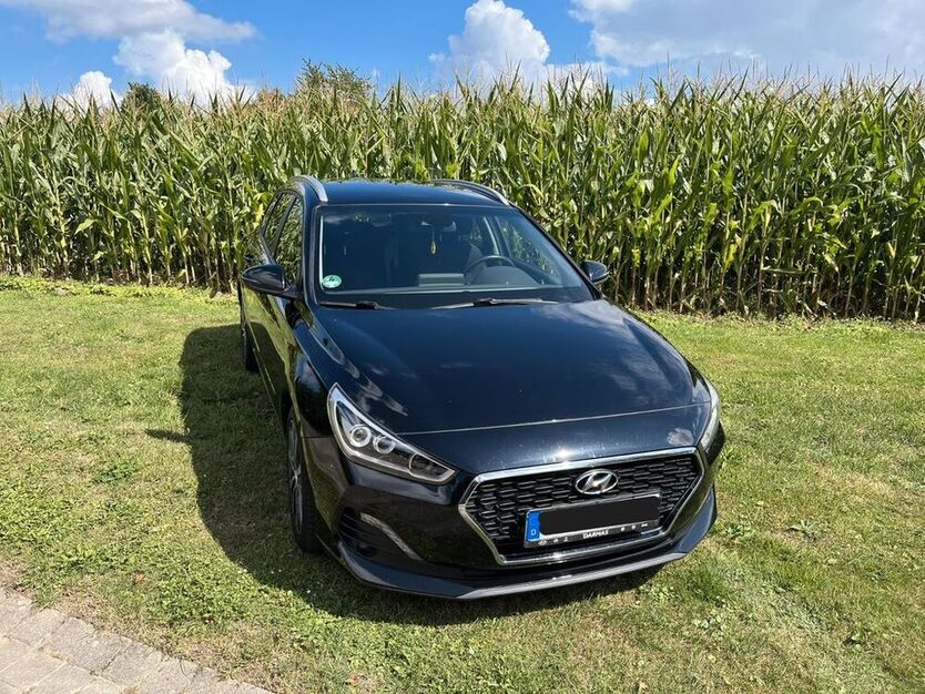 i30