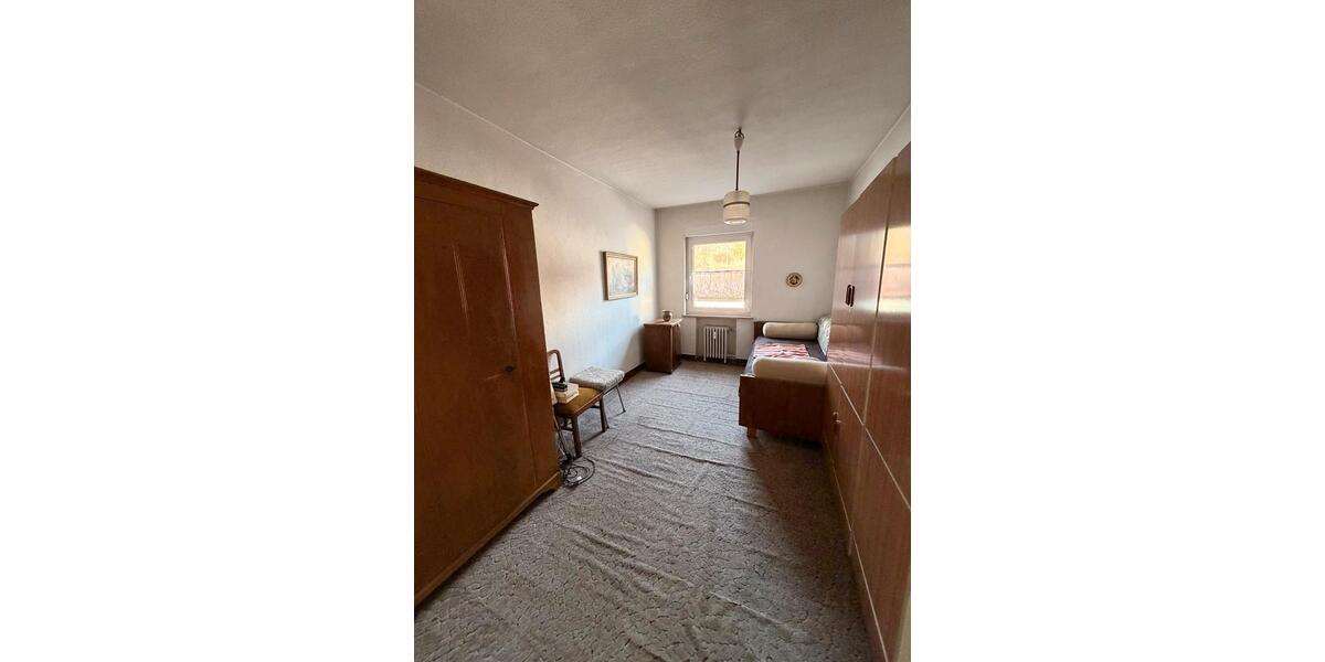 Haus zu vermieten 290qm auch Gewerbe möglich Halle Garten Wohnung 7 zimmer