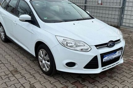 Ford Focus 102.318 km 6.490 &euro; Melle 49324
