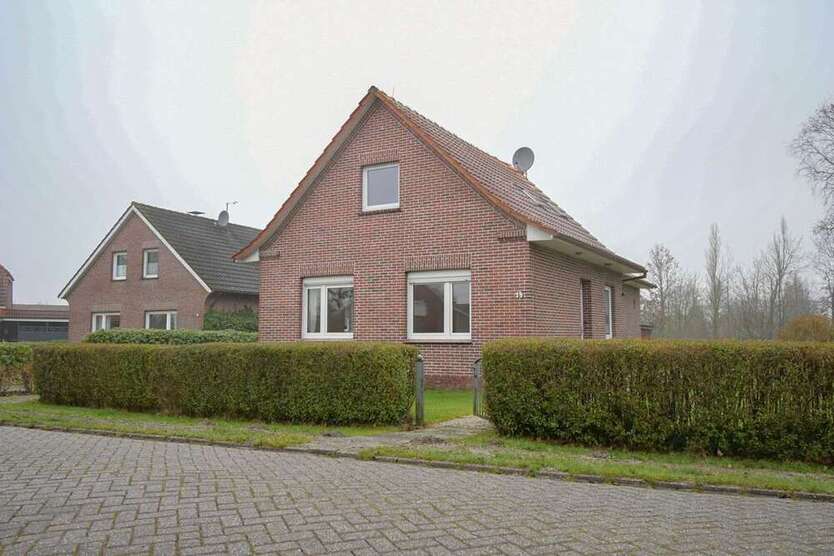 Haus zum Kaufen in Dornum 180.000 € 98.65 m²