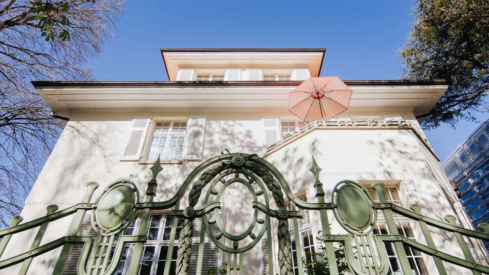 Haus zum Kaufen in Freiburg 4.900.000 € 642.1 m²