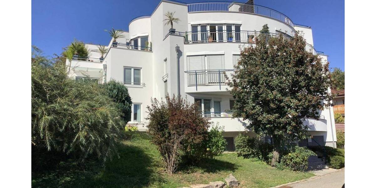 Traumhafte 2-Zimmer-Wohnung mit riesiger Dachterrasse und Panoramablick 2 zimmer