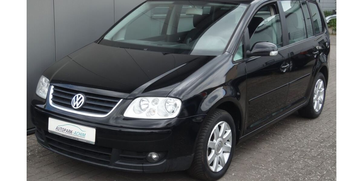 VW Touran 242.100 km 3.780 &euro; Achim 28832