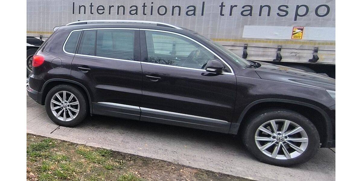 VW Tiguan 249.000 km 12.500 &euro; Ballenstedt 06493