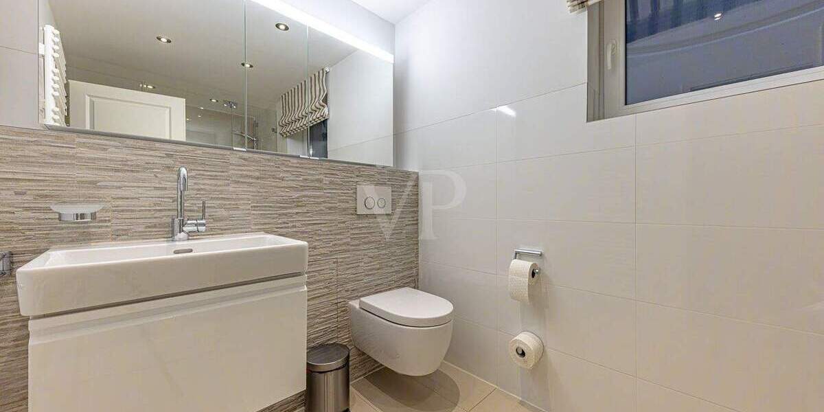 Eleganz trifft Nachhaltigkeit: Teil­möblierte Doppelhaushälfte mit Premiumausstattung zu vermieten 6 zimmer