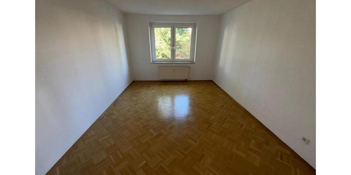 Erdgeschoßwohnung Plauen Haselbrunn - 2 Zimmer, 49 m&sup2;, 330&euro; | Angebot:26338025