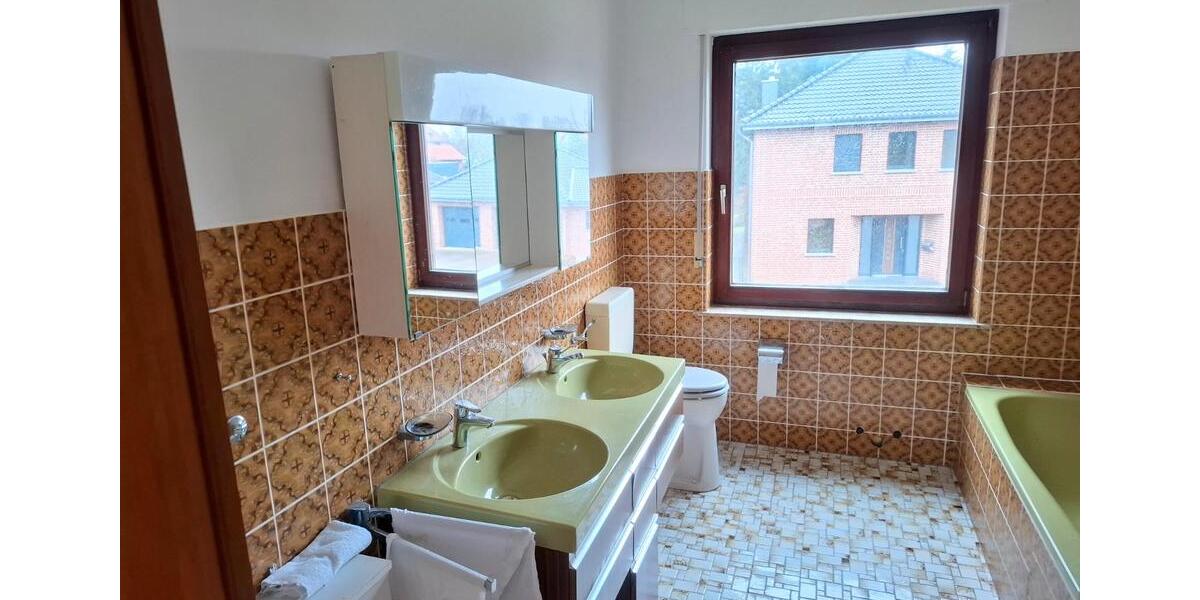 Mehrfamilienhaus, Wohnhaus Asendorf - 8 Zimmer, 191 m&sup2;, 200.000&euro; | Angebot:26885388