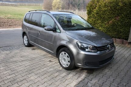 VW Touran 220.000 km 3.100 &euro; Friedrichshafen 88048
