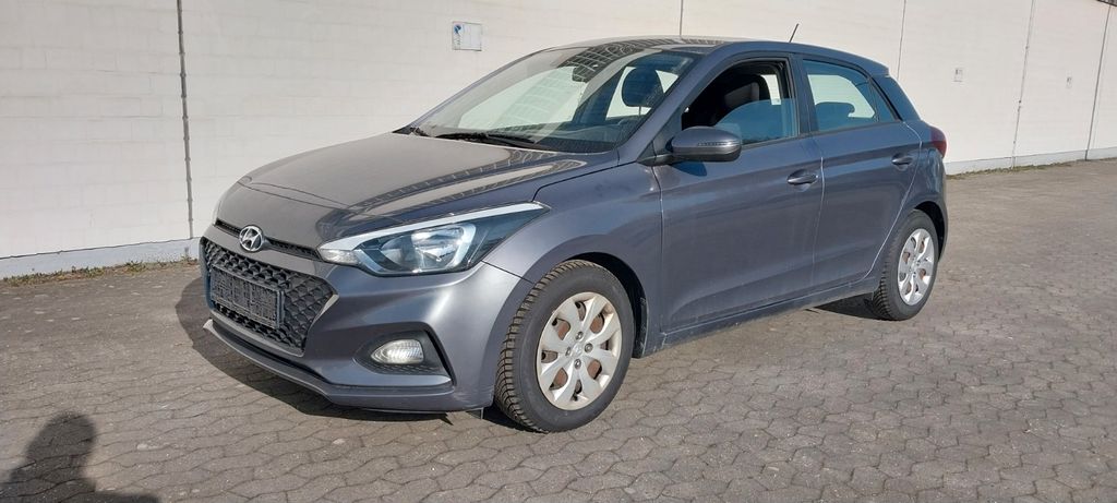 Hyundai i20 108.000 km 7.499 &euro; Kelkheim ( Taunus ) 65779