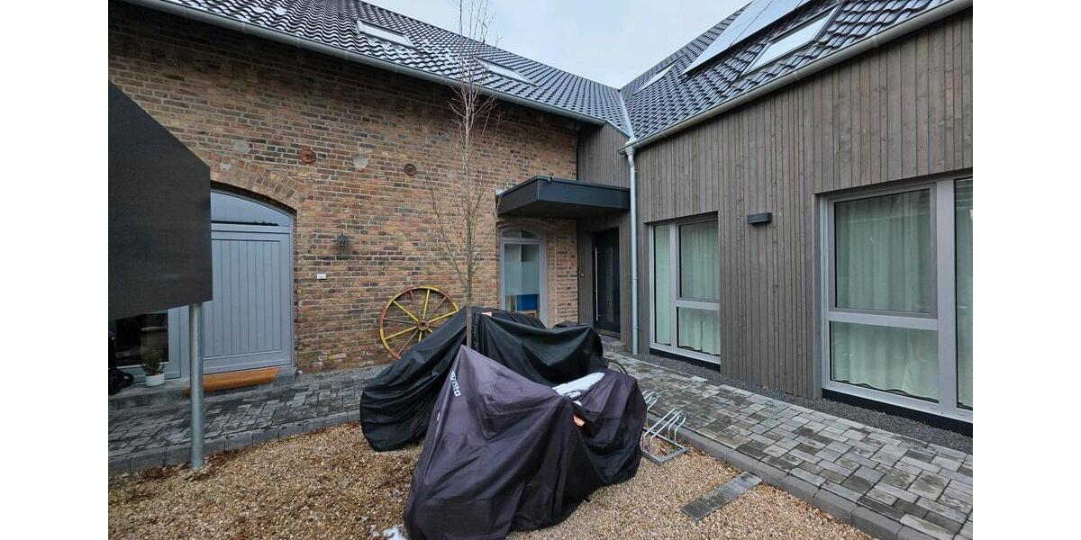 Exclusive Neubau 3,5 Zi. Wohnung, Dachg. + Galerie, großer Balkon 4 zimmer