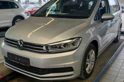 VW Touran 148.700 km 21.260 &euro; Aach 78267
