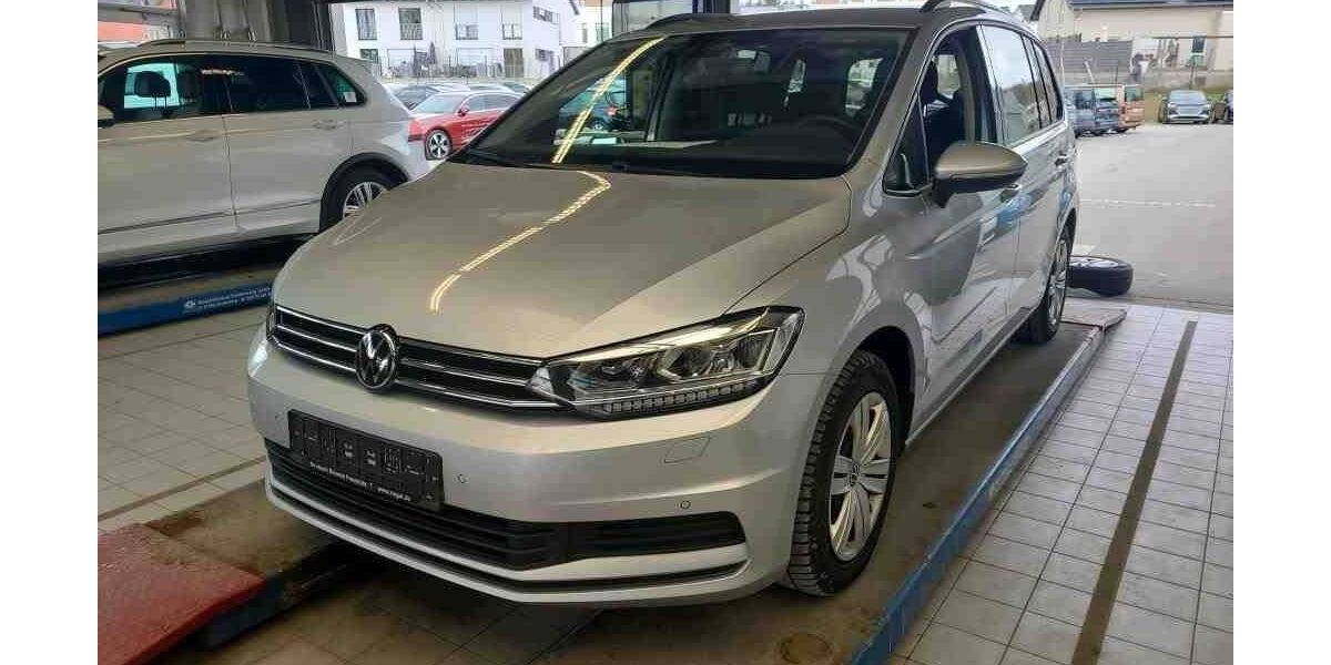 VW Touran 148.700 km 21.260 &euro; Aach 78267