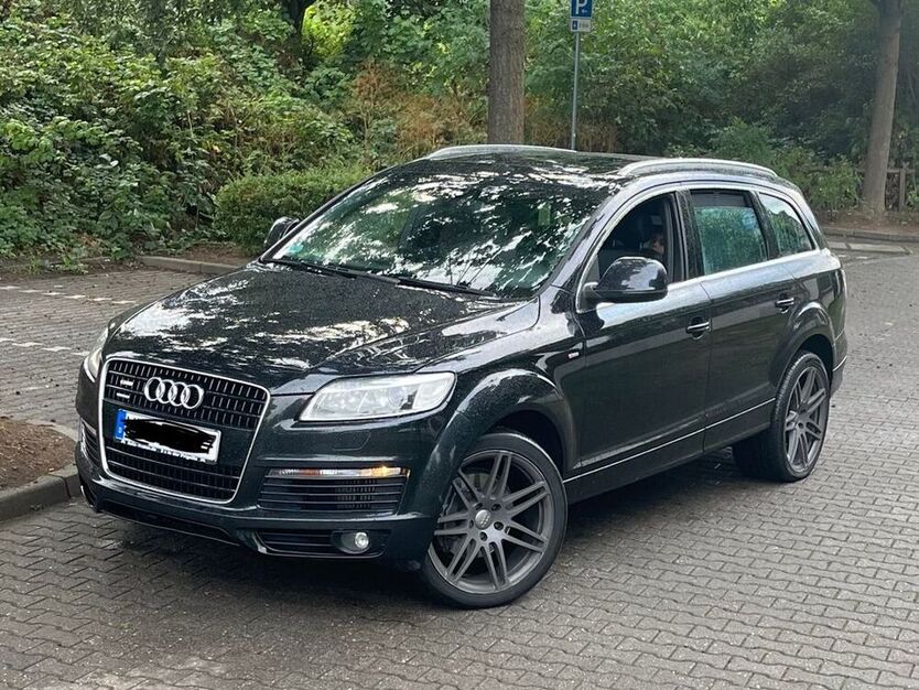 Q7