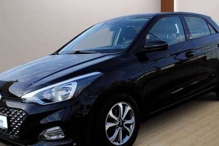 Hyundai i20 71.600 km 10.990 &euro; Bremerhaven 27568