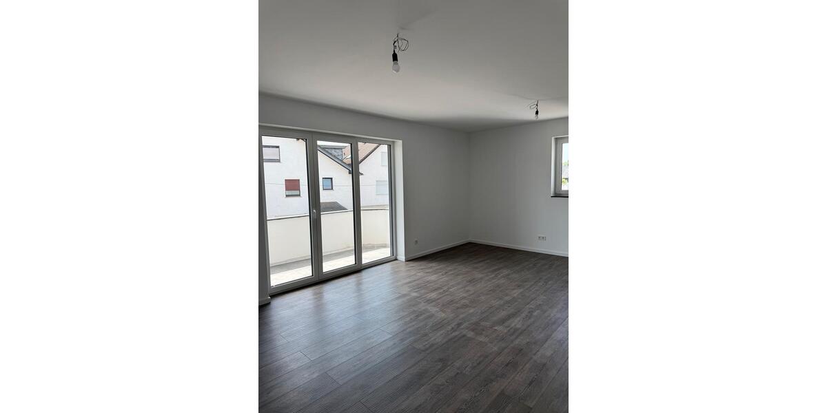 Etagenwohnung Wiehl - 3 Zimmer, 95 m&sup2;, 1.100&euro; | Angebot:26699831