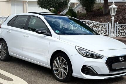 Hyundai i30 112.000 km 13.490 € Hördt 76771